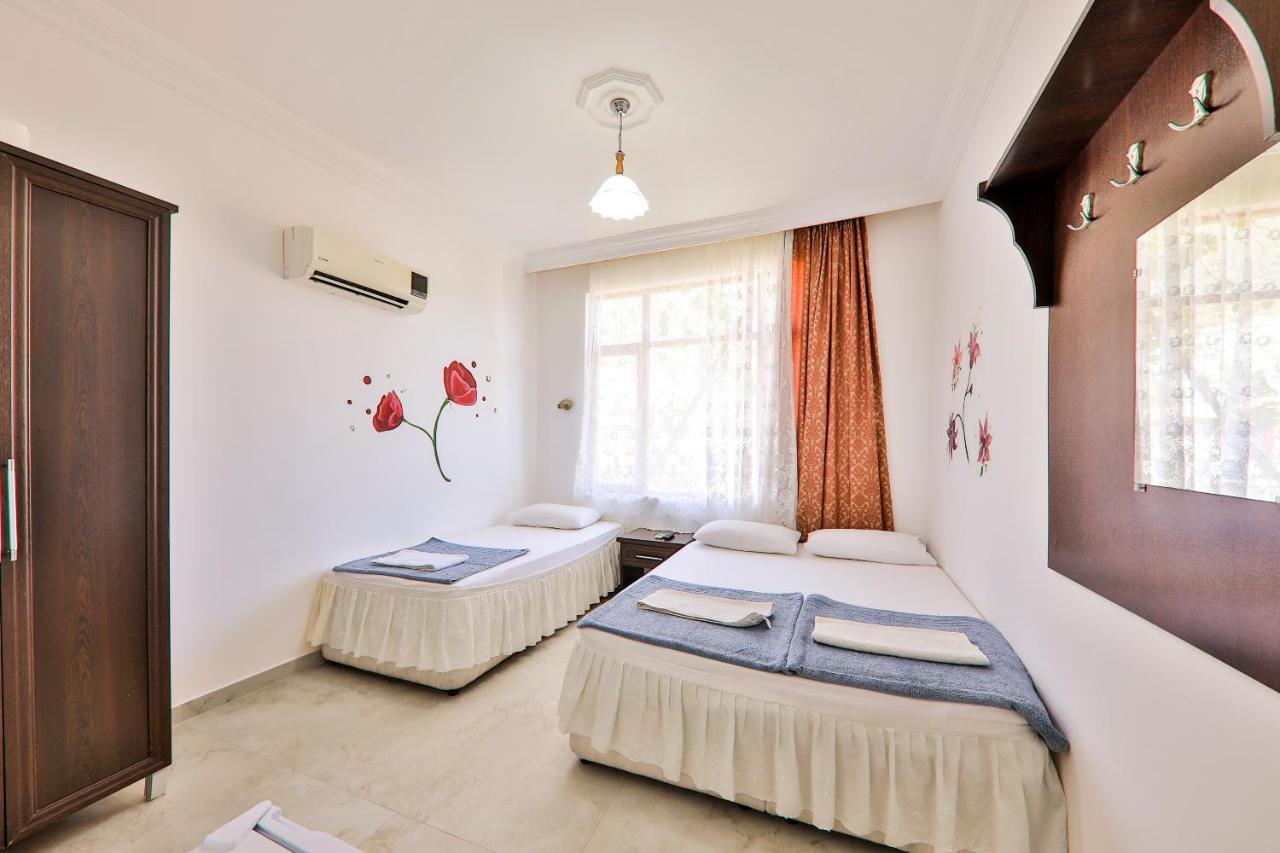 Santosa Pension Kas Bagian luar foto