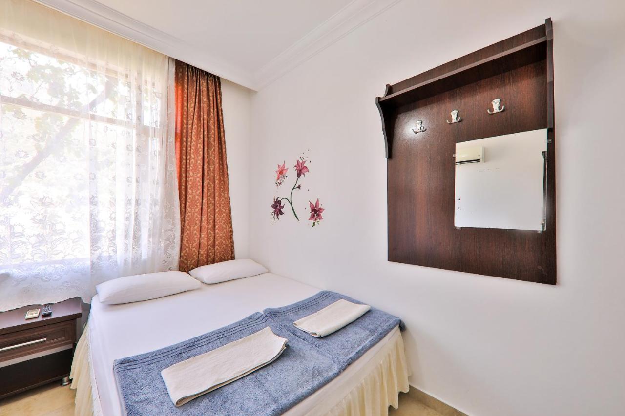 Santosa Pension Kas Bagian luar foto